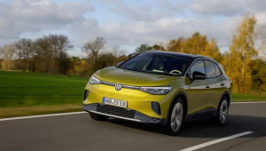 出售4相关物品或服务，具体详情请联系（此处可填联系方式）